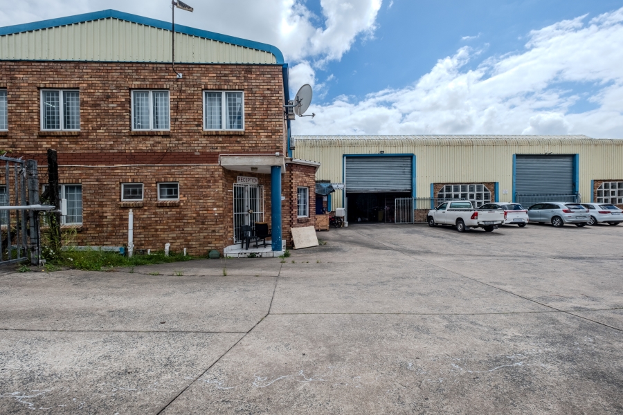 To Let commercial Property for Rent in Mahogany Ridge KwaZulu-Natal