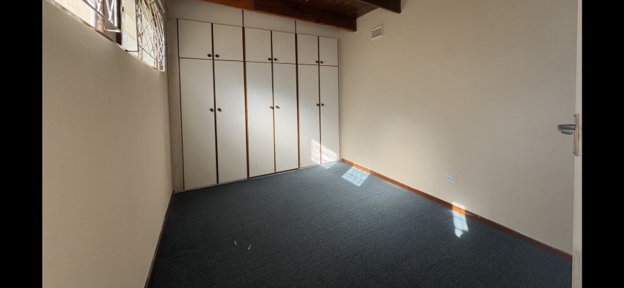 4 Bedroom Property for Sale in Kloof KwaZulu-Natal