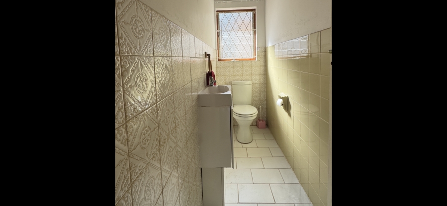 4 Bedroom Property for Sale in Kloof KwaZulu-Natal