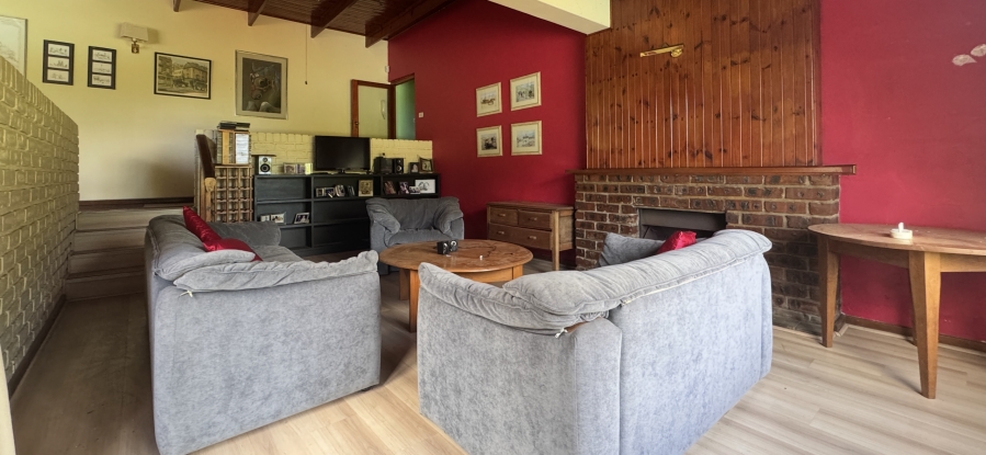 4 Bedroom Property for Sale in Kloof KwaZulu-Natal