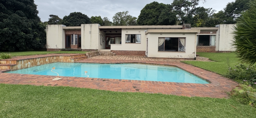 4 Bedroom Property for Sale in Kloof KwaZulu-Natal
