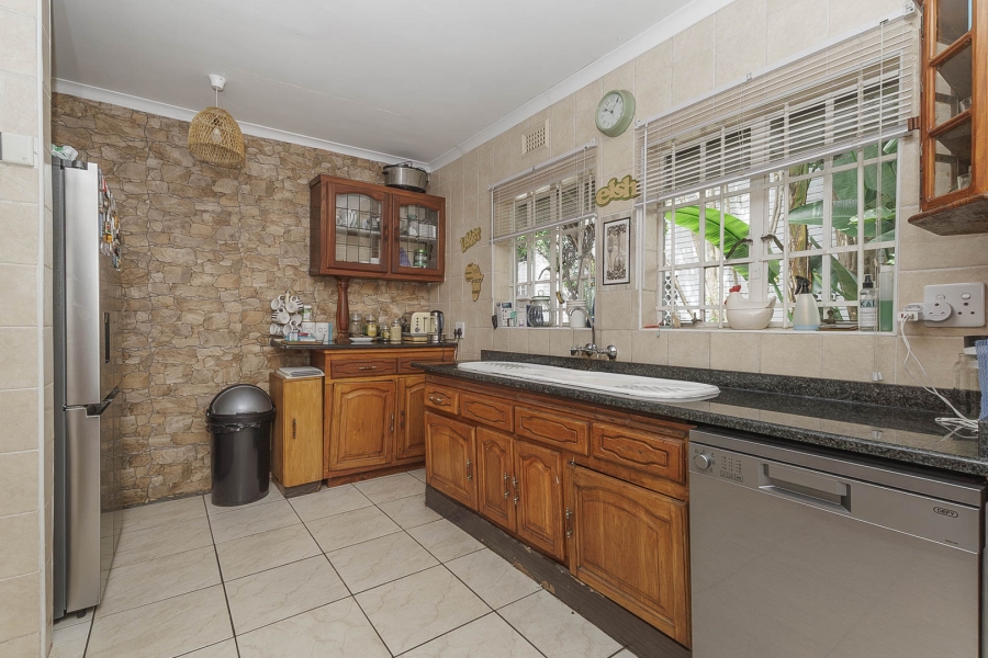 4 Bedroom Property for Sale in Dawncliffe KwaZulu-Natal