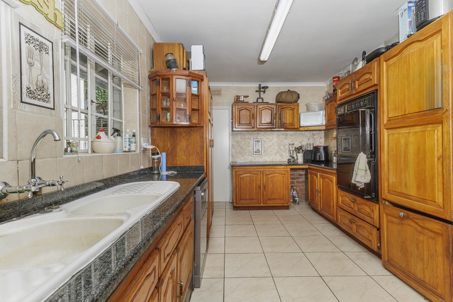 4 Bedroom Property for Sale in Dawncliffe KwaZulu-Natal