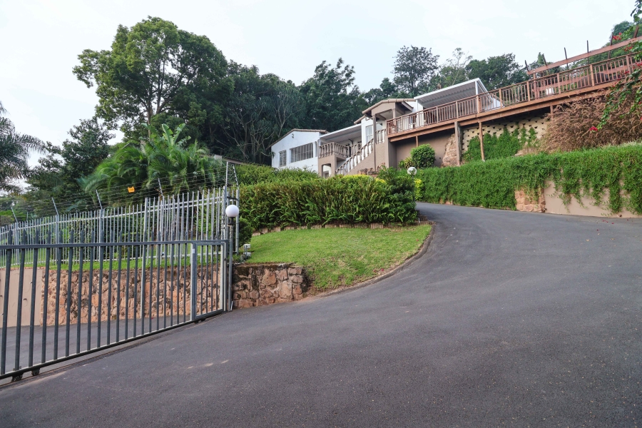 4 Bedroom Property for Sale in Cowies Hill KwaZulu-Natal