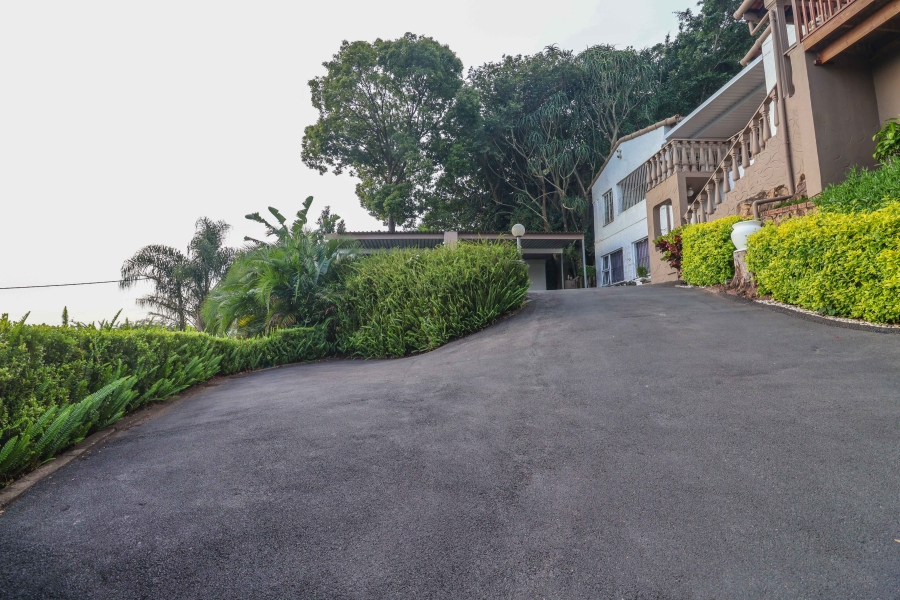 4 Bedroom Property for Sale in Cowies Hill KwaZulu-Natal