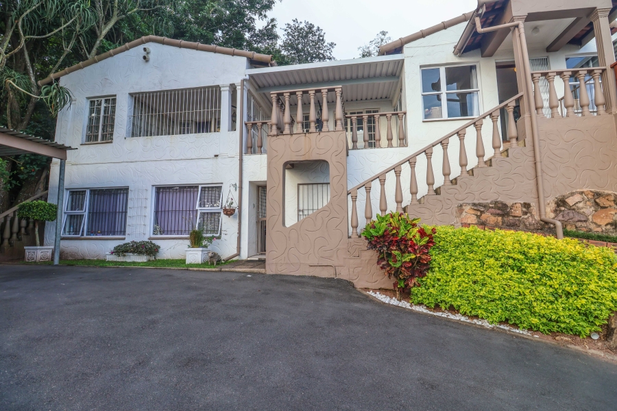 4 Bedroom Property for Sale in Cowies Hill KwaZulu-Natal