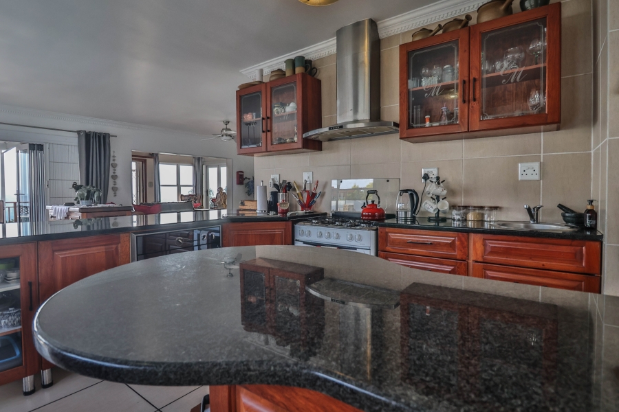 4 Bedroom Property for Sale in Cowies Hill KwaZulu-Natal