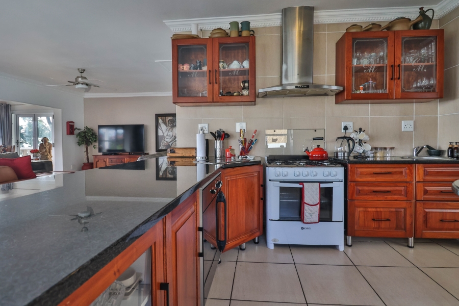 4 Bedroom Property for Sale in Cowies Hill KwaZulu-Natal