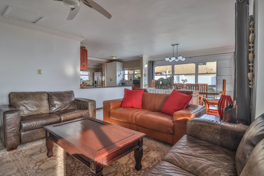 4 Bedroom Property for Sale in Cowies Hill KwaZulu-Natal