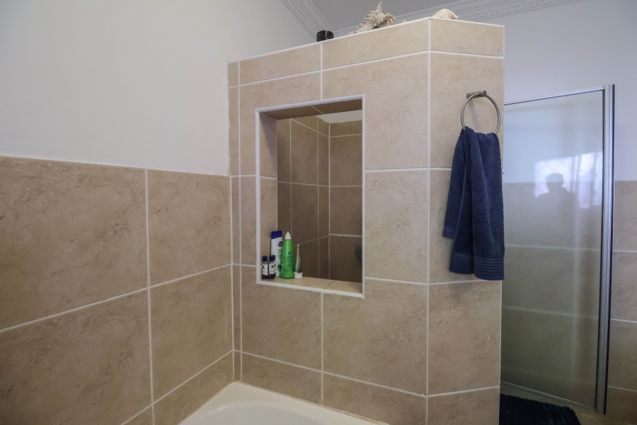 4 Bedroom Property for Sale in Cowies Hill KwaZulu-Natal