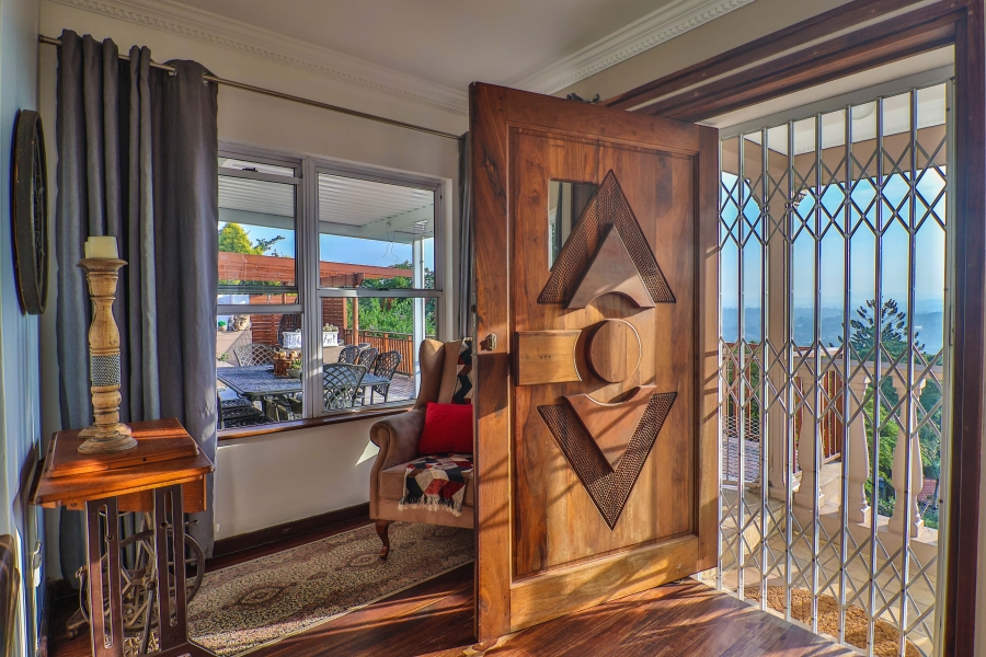 4 Bedroom Property for Sale in Cowies Hill KwaZulu-Natal