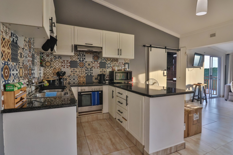 4 Bedroom Property for Sale in Cowies Hill KwaZulu-Natal