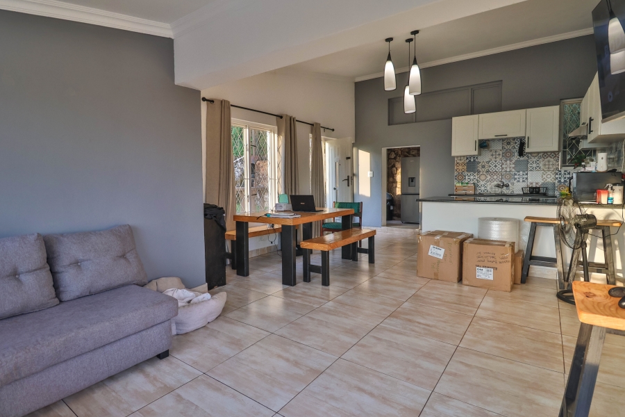 4 Bedroom Property for Sale in Cowies Hill KwaZulu-Natal