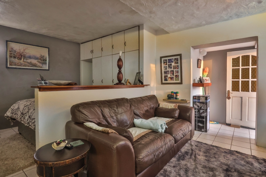 4 Bedroom Property for Sale in Cowies Hill KwaZulu-Natal