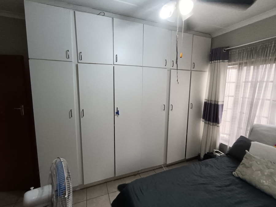 To Let 4 Bedroom Property for Rent in Sydenham KwaZulu-Natal