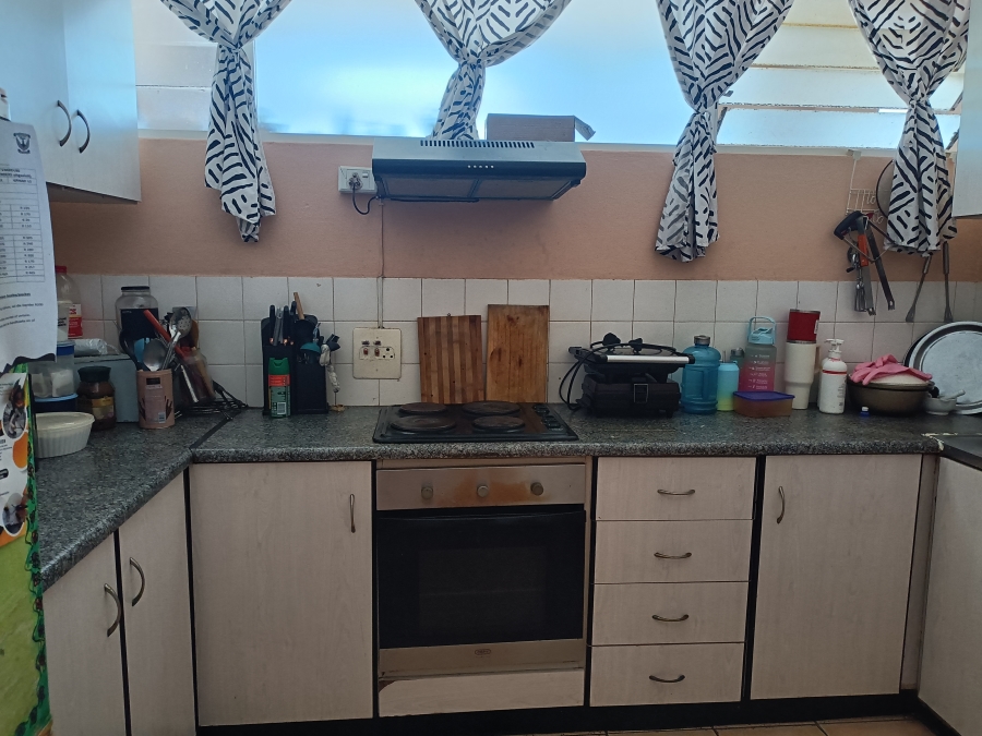 2 Bedroom Property for Sale in Amanzimtoti KwaZulu-Natal