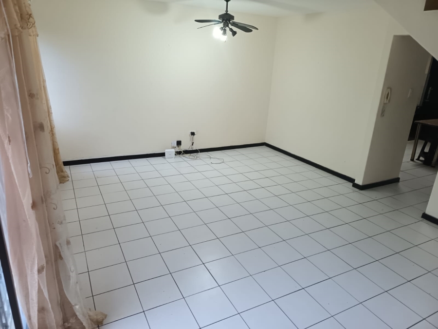 To Let 3 Bedroom Property for Rent in Westridge KwaZulu-Natal