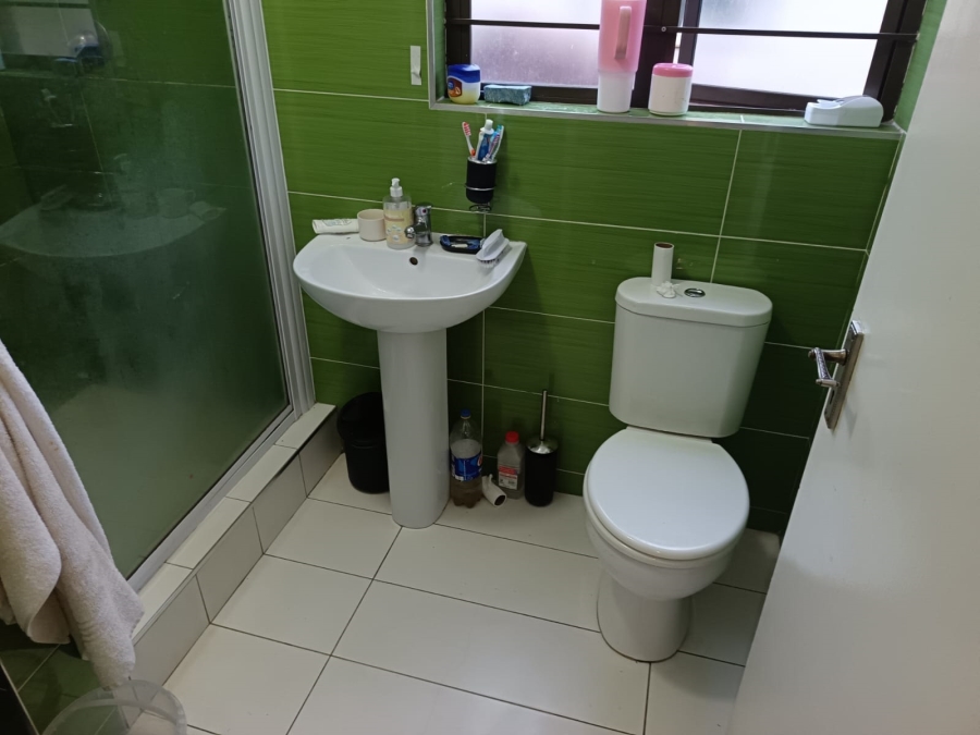 To Let 3 Bedroom Property for Rent in Westridge KwaZulu-Natal