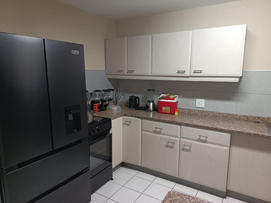 To Let 3 Bedroom Property for Rent in Westridge KwaZulu-Natal