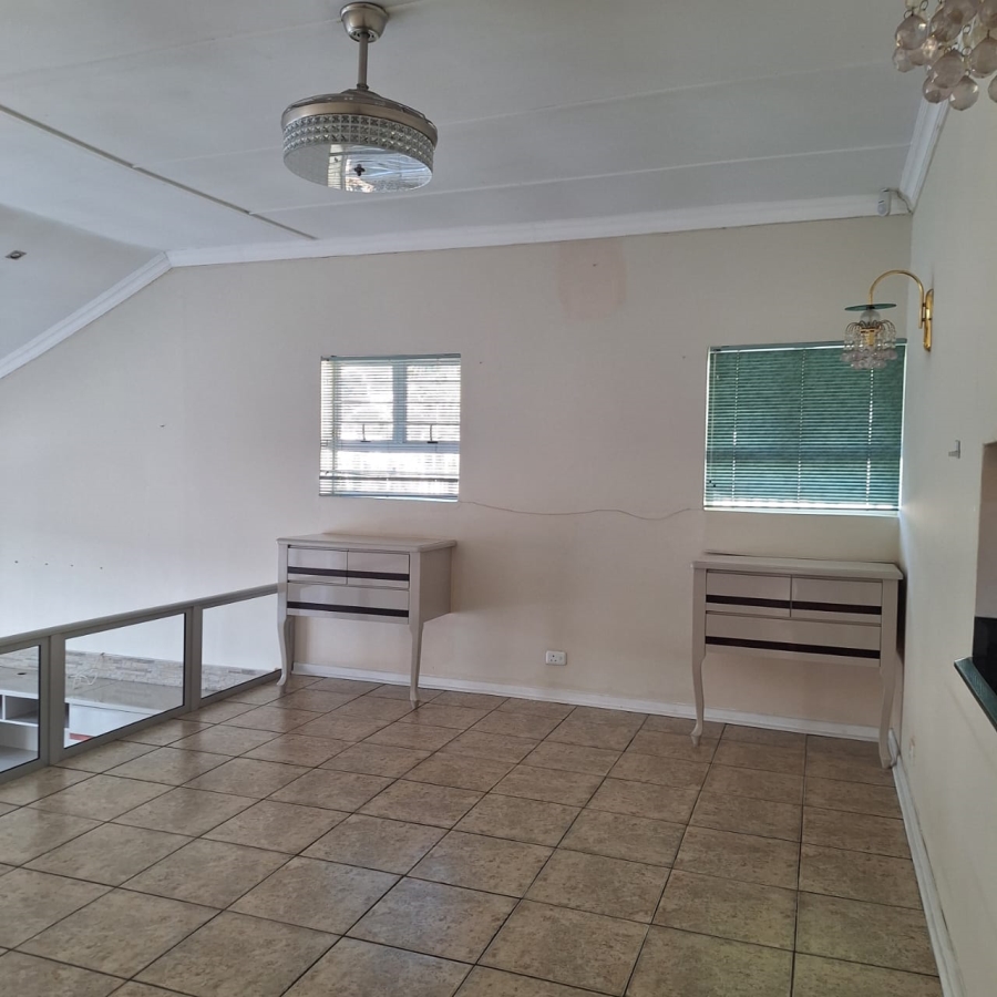 To Let 4 Bedroom Property for Rent in Westville Central KwaZulu-Natal
