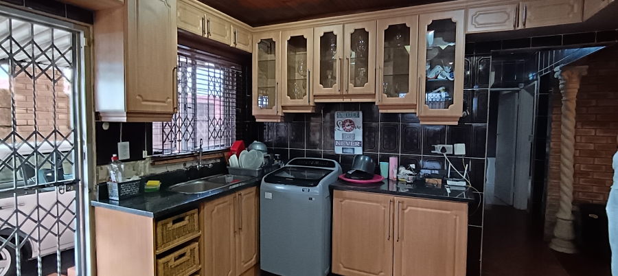 4 Bedroom Property for Sale in Brookdale KwaZulu-Natal