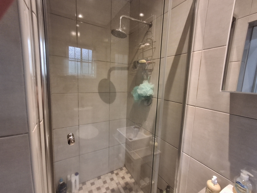 2 Bedroom Property for Sale in Greendale KwaZulu-Natal