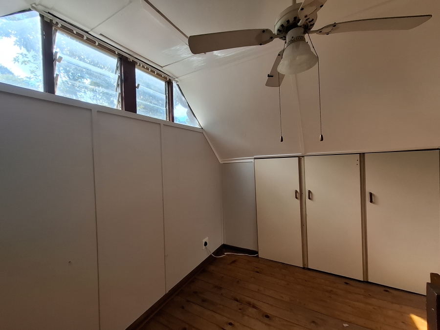 To Let 1 Bedroom Property for Rent in Manors KwaZulu-Natal