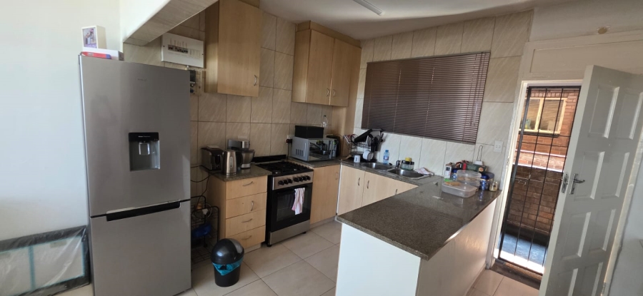 1 Bedroom Property for Sale in Overport KwaZulu-Natal