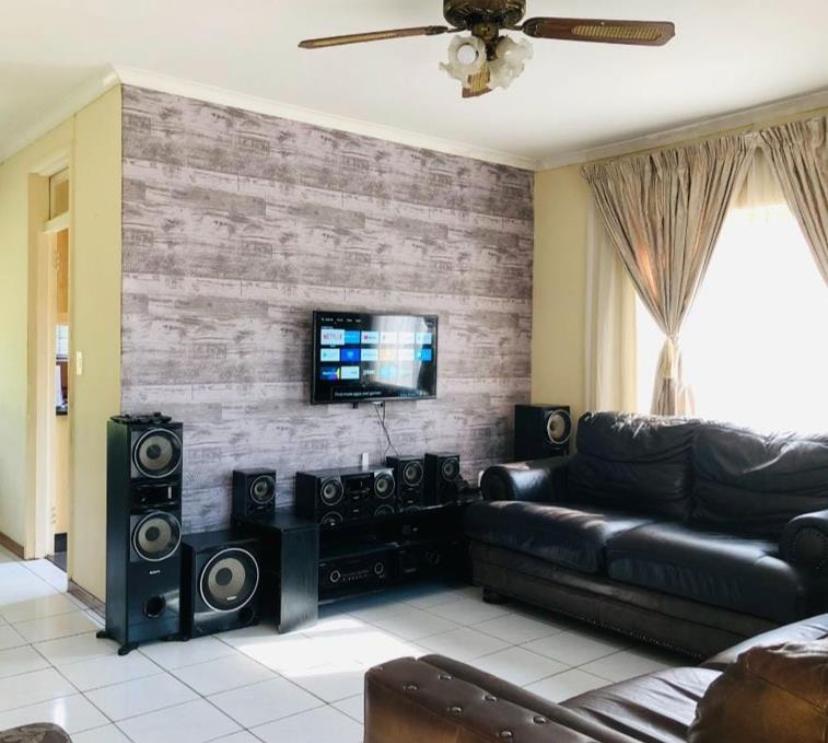 3 Bedroom Property for Sale in Hillary KwaZulu-Natal