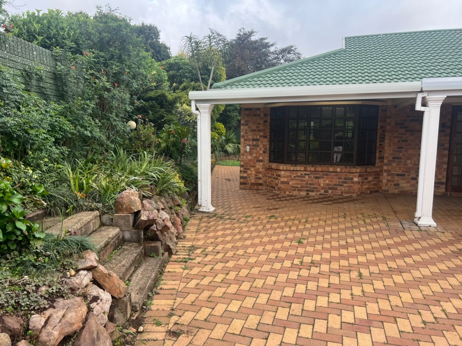 To Let 3 Bedroom Property for Rent in Gillitts KwaZulu-Natal