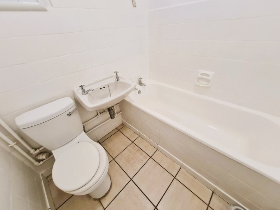 2 Bedroom Property for Sale in Pinetown KwaZulu-Natal