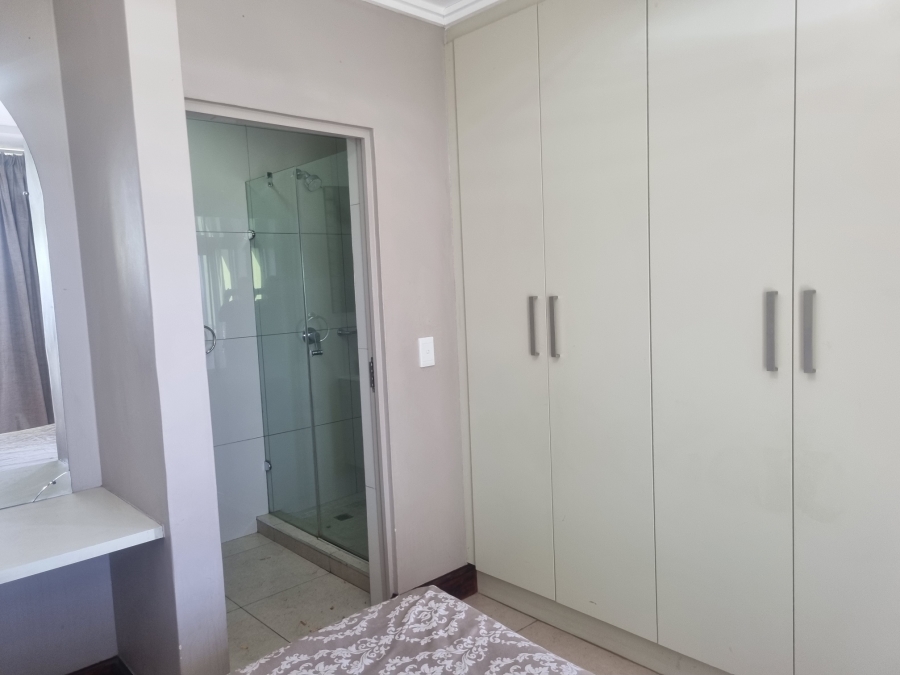 1 Bedroom Property for Sale in New Town Centre KwaZulu-Natal