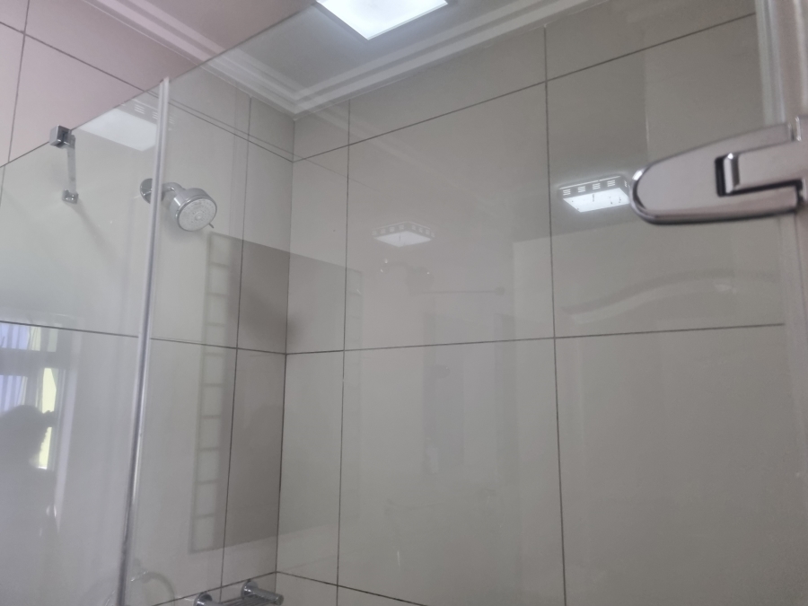 1 Bedroom Property for Sale in New Town Centre KwaZulu-Natal