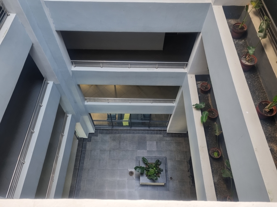 1 Bedroom Property for Sale in New Town Centre KwaZulu-Natal