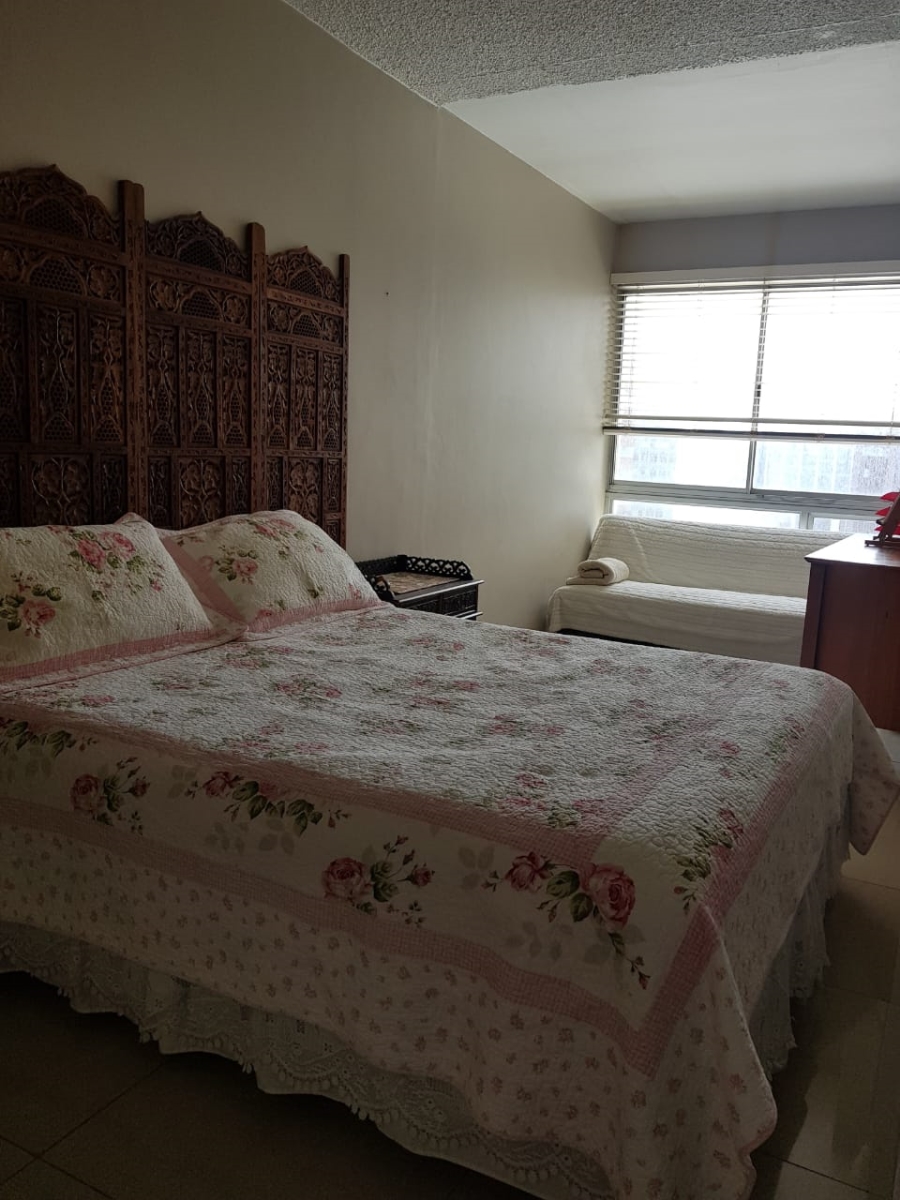 2 Bedroom Property for Sale in Esplanade KwaZulu-Natal