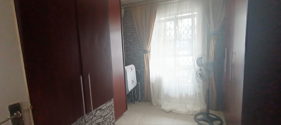 3 Bedroom Property for Sale in Sunford KwaZulu-Natal