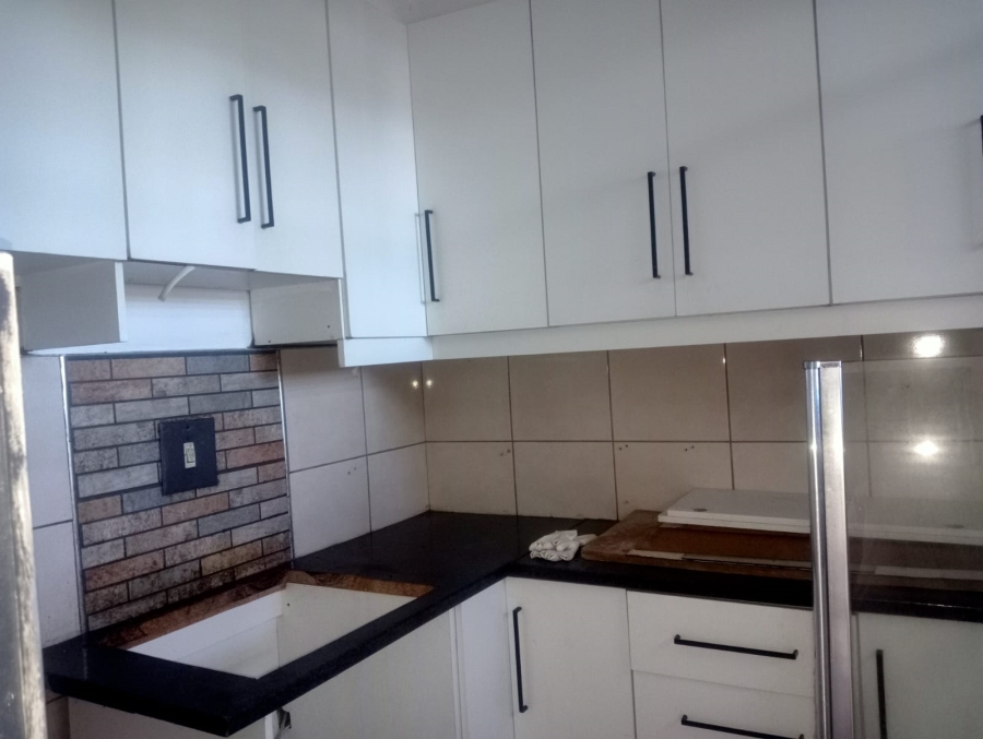 2 Bedroom Property for Sale in Overport KwaZulu-Natal