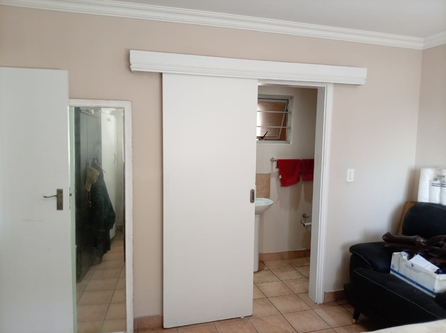 1 Bedroom Property for Sale in Durban Central KwaZulu-Natal