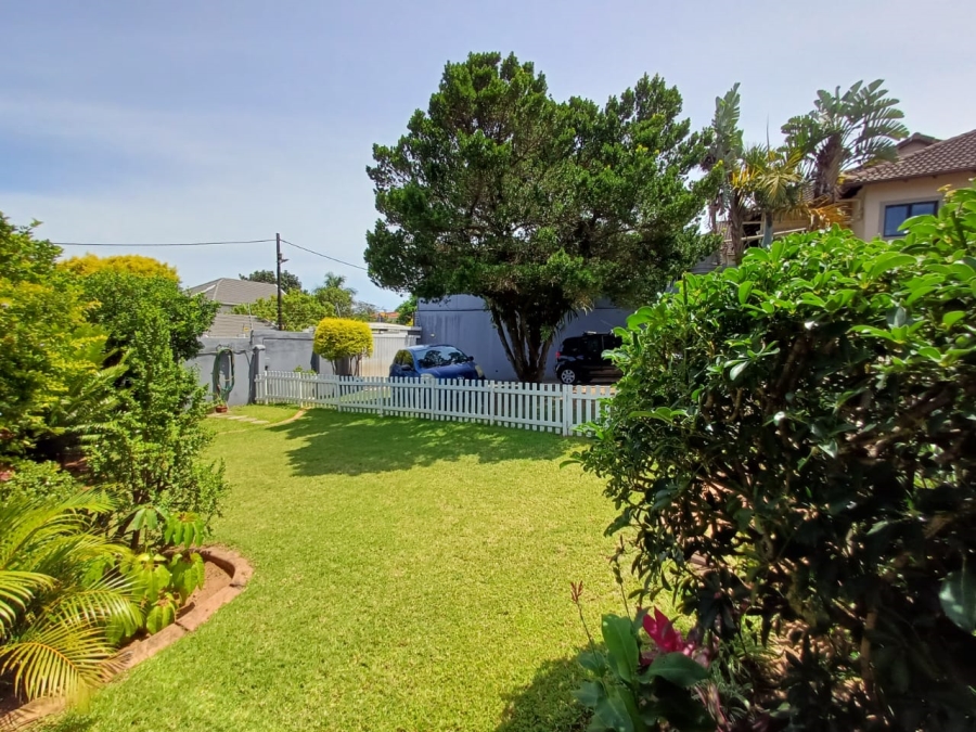 To Let 4 Bedroom Property for Rent in Durban North KwaZulu-Natal