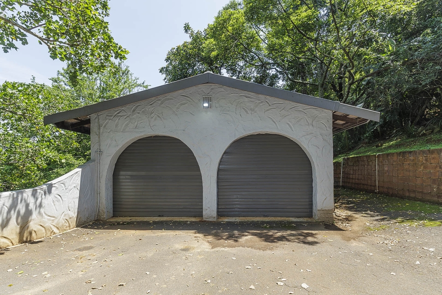 5 Bedroom Property for Sale in Dawncliffe KwaZulu-Natal