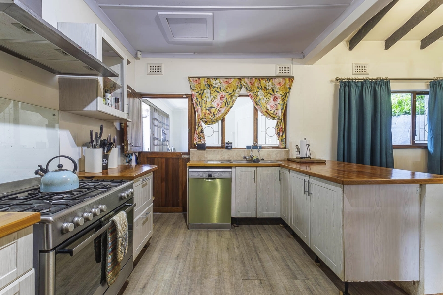 5 Bedroom Property for Sale in Dawncliffe KwaZulu-Natal