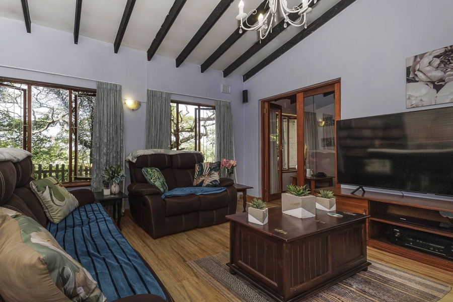 5 Bedroom Property for Sale in Dawncliffe KwaZulu-Natal