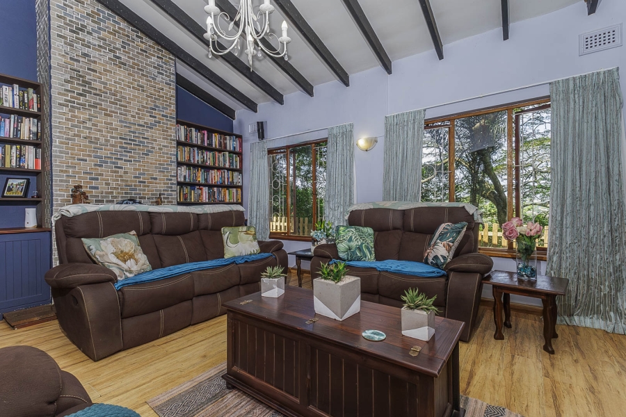 5 Bedroom Property for Sale in Dawncliffe KwaZulu-Natal