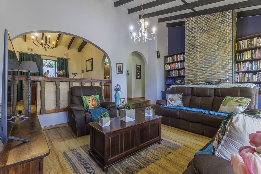 5 Bedroom Property for Sale in Dawncliffe KwaZulu-Natal