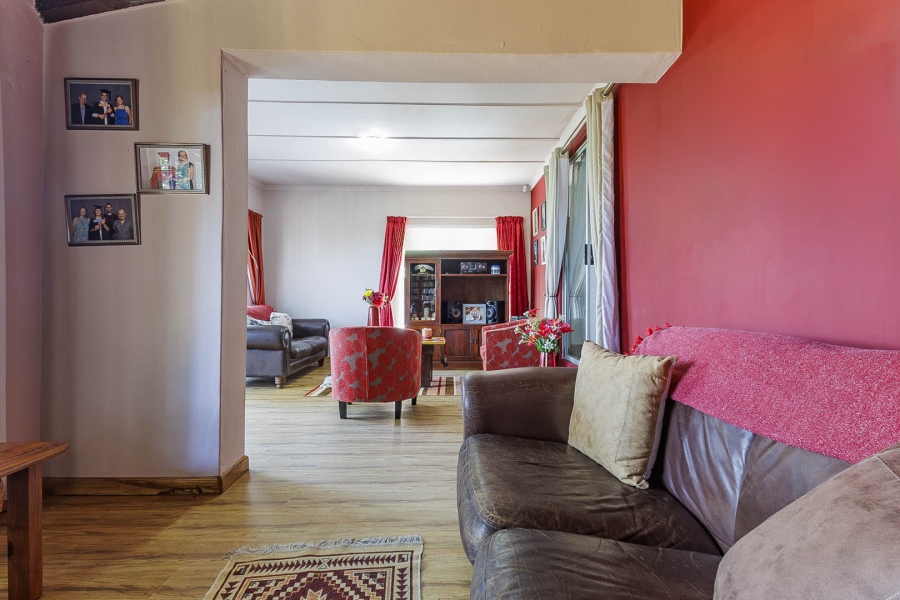 5 Bedroom Property for Sale in Dawncliffe KwaZulu-Natal