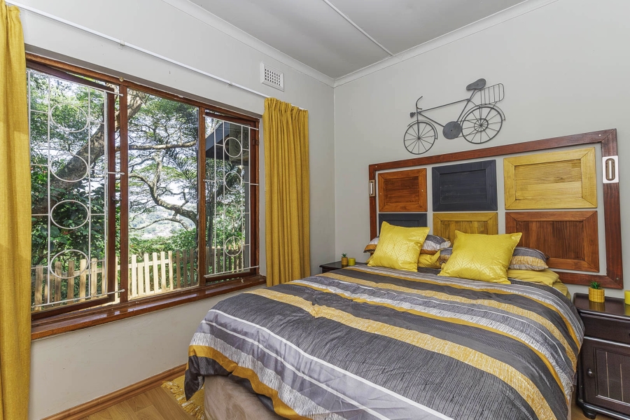 5 Bedroom Property for Sale in Dawncliffe KwaZulu-Natal