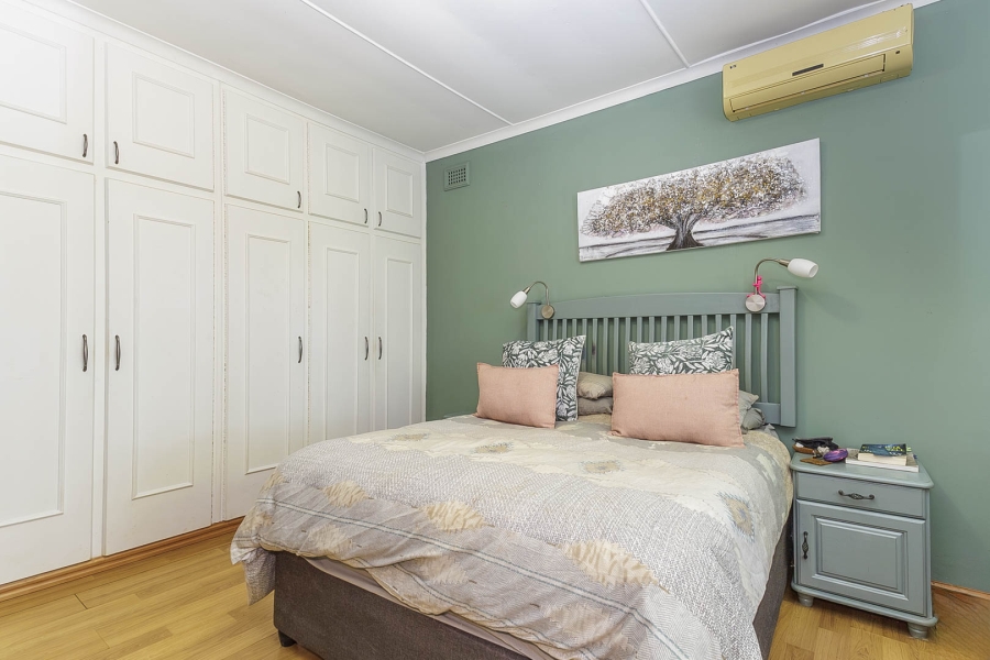 5 Bedroom Property for Sale in Dawncliffe KwaZulu-Natal