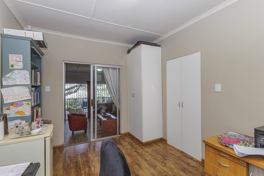 5 Bedroom Property for Sale in Dawncliffe KwaZulu-Natal