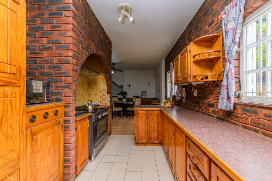 4 Bedroom Property for Sale in Dawncliffe KwaZulu-Natal