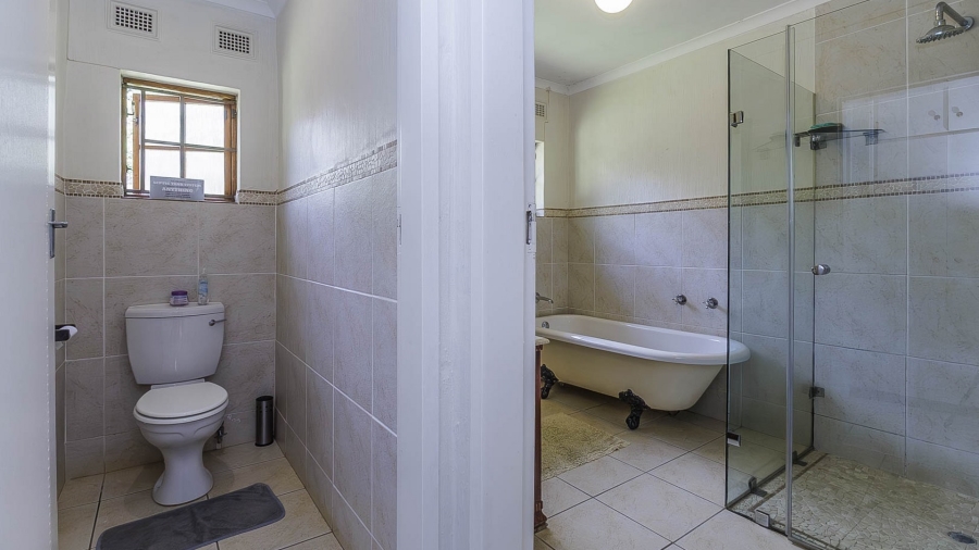 4 Bedroom Property for Sale in Kloof KwaZulu-Natal